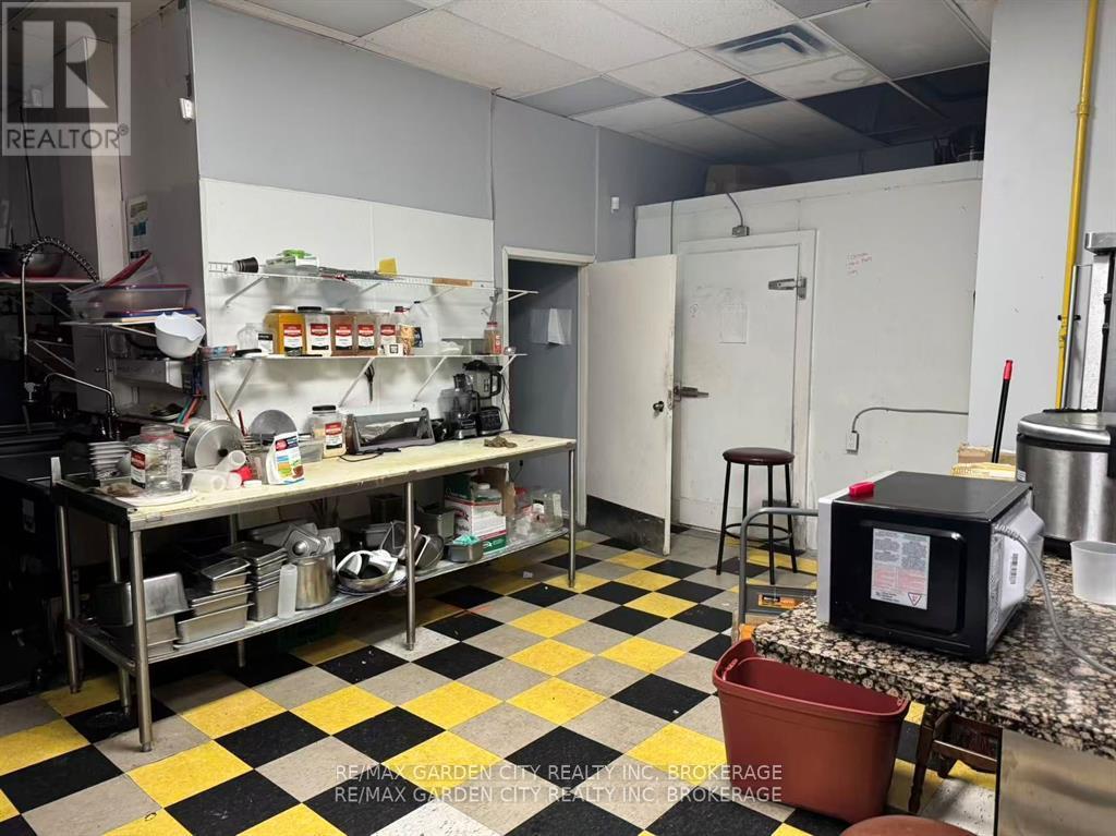 5&6 - 595 Carlton Street, St. Catharines, Ontario  L2M 4Y2 - Photo 8 - X12663216