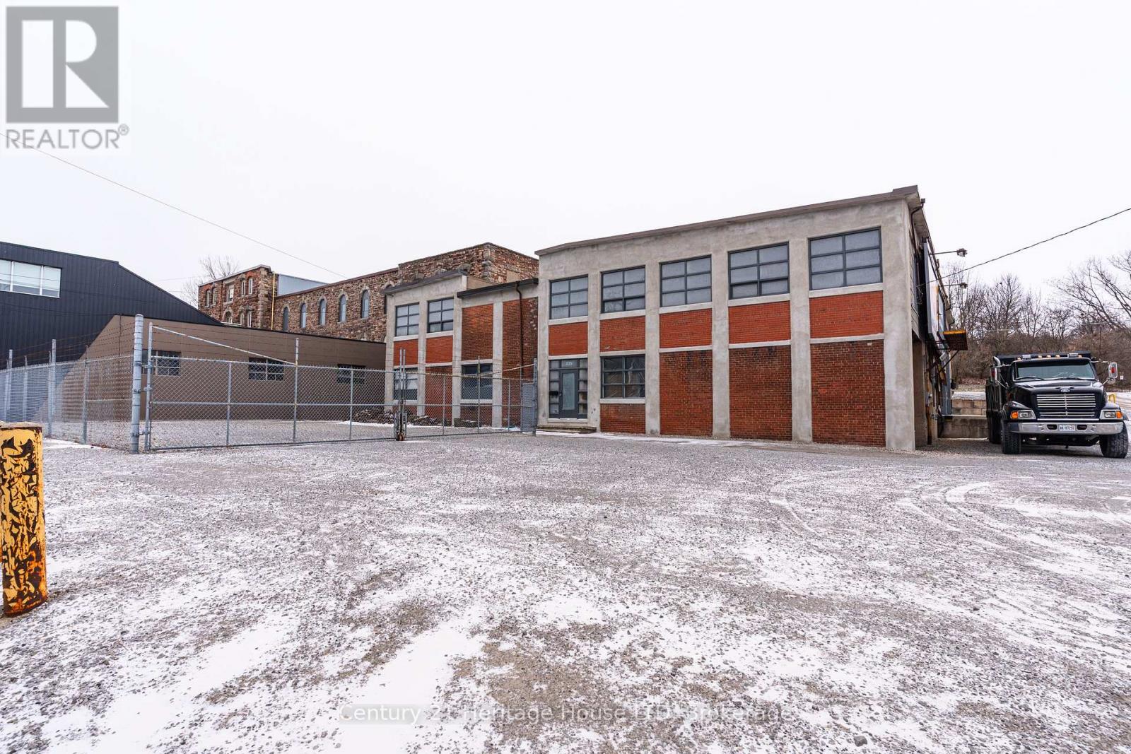 225 MERRITT STREET, St. Catharines, Ontario