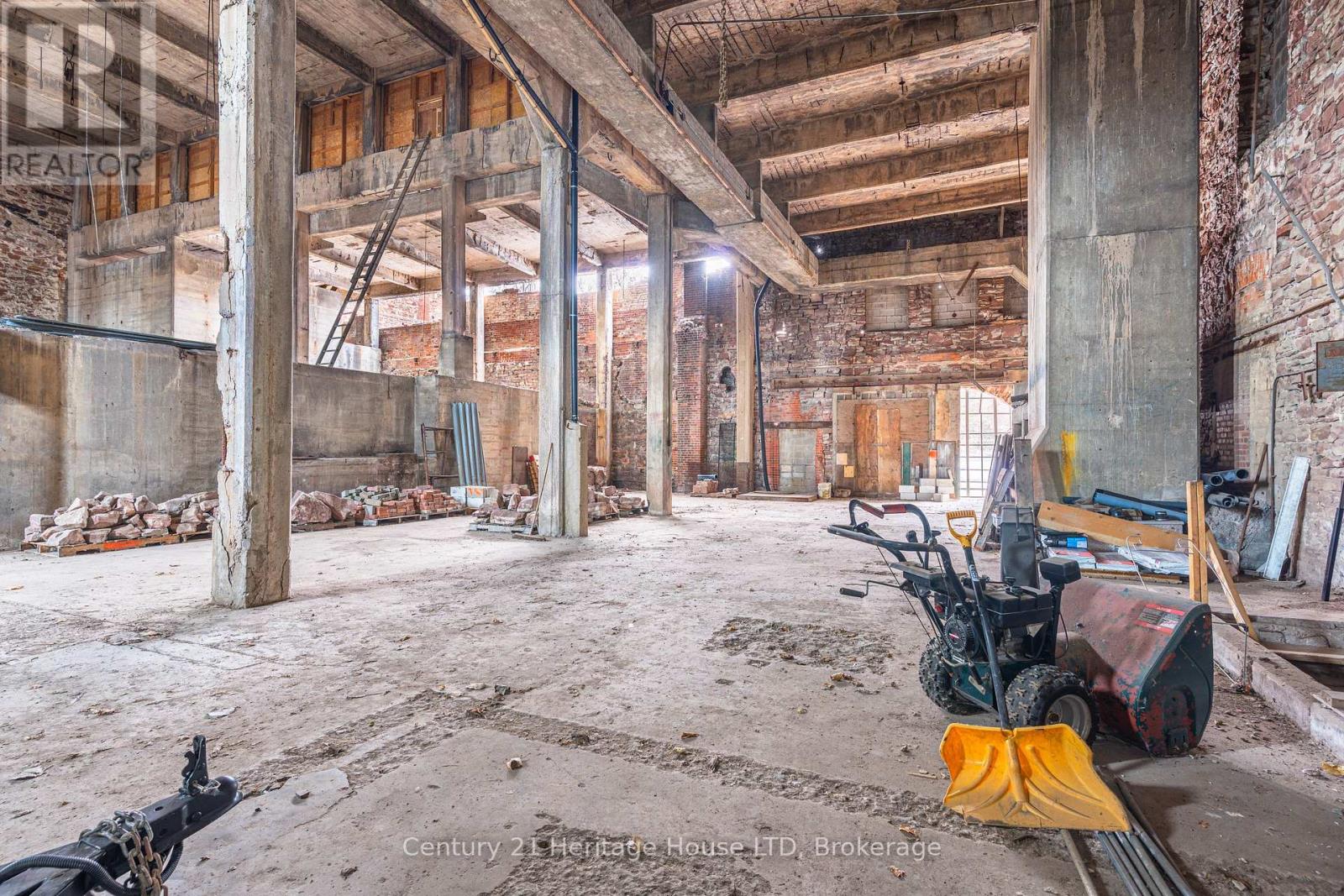 225 Merritt Street, St. Catharines, Ontario  L2T 1J7 - Photo 19 - X12663706