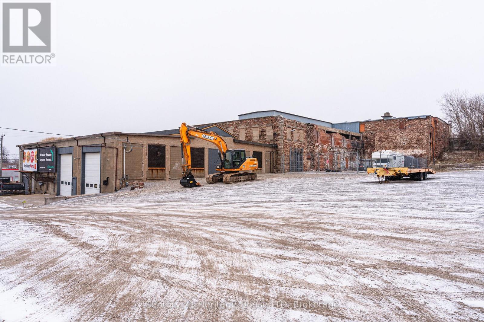 225 Merritt Street, St. Catharines, Ontario  L2T 1J7 - Photo 6 - X12663706