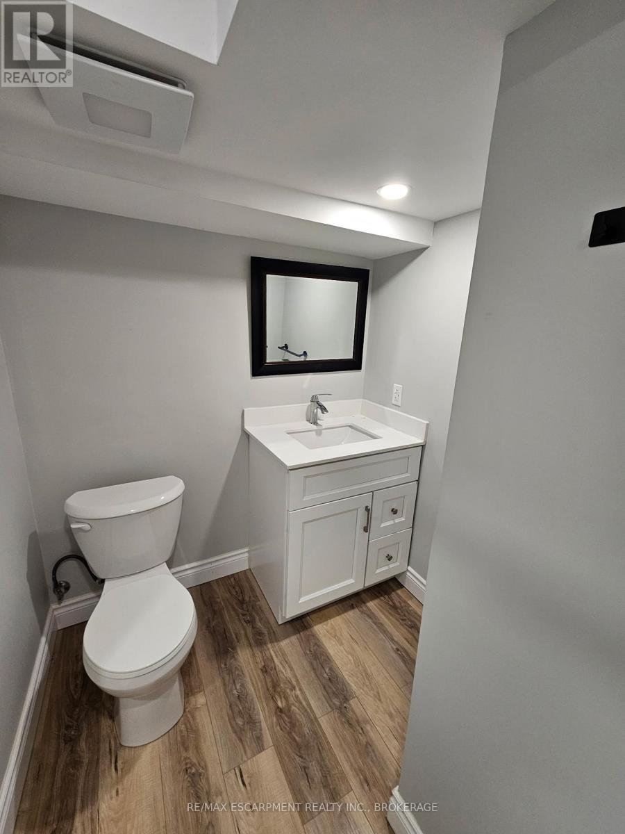 2 - 539 Woodlawn Road, Welland, Ontario  L3C 3K2 - Photo 6 - X12663714