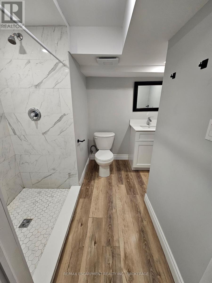 2 - 539 Woodlawn Road, Welland, Ontario  L3C 3K2 - Photo 7 - X12663714