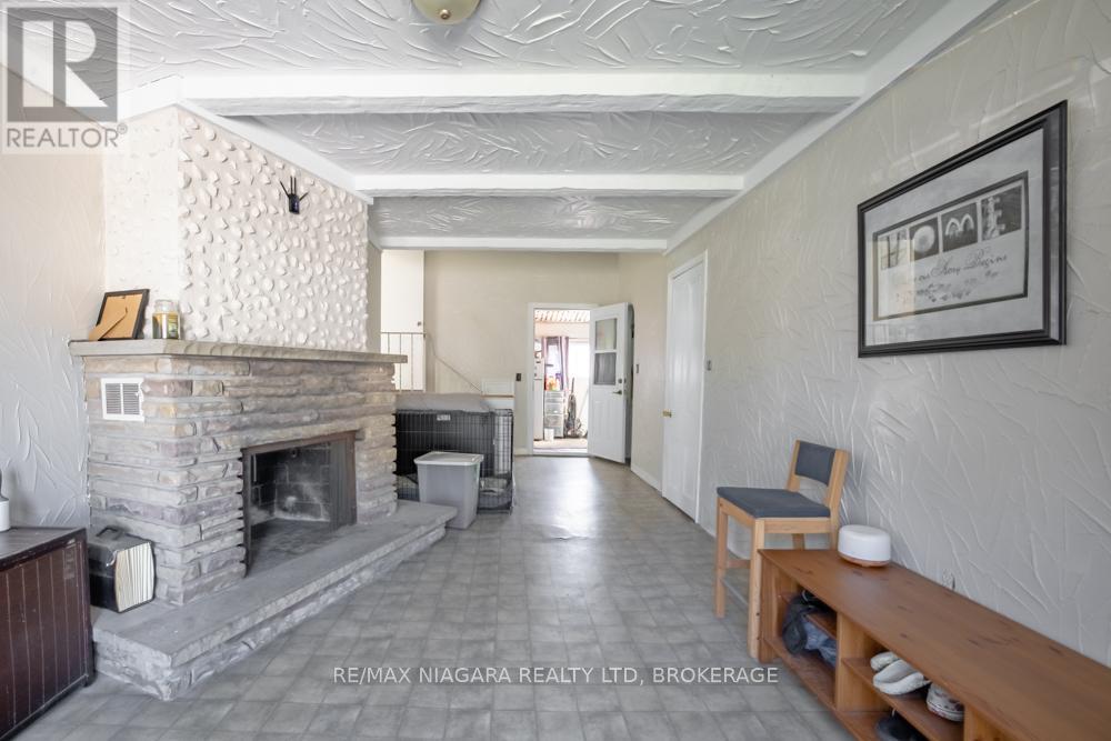 55 Ann Street, Thorold, Ontario  L2V 2J8 - Photo 14 - X12663940