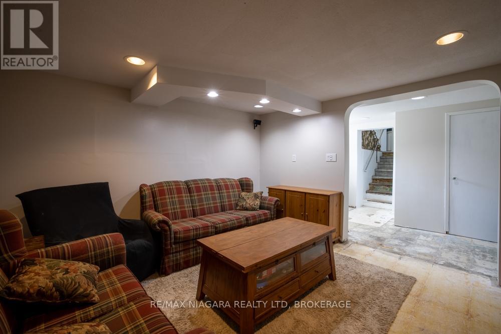 55 Ann Street, Thorold, Ontario  L2V 2J8 - Photo 16 - X12663940