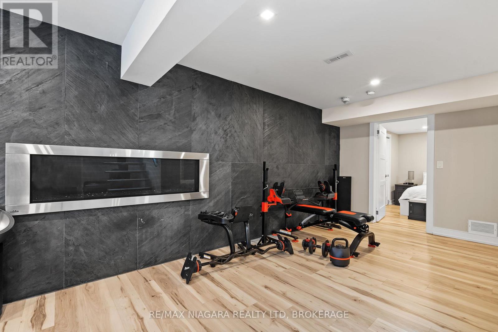 2 Mallette Crescent, Niagara-On-The-Lake, Ontario  L0S 1J0 - Photo 35 - X12663992