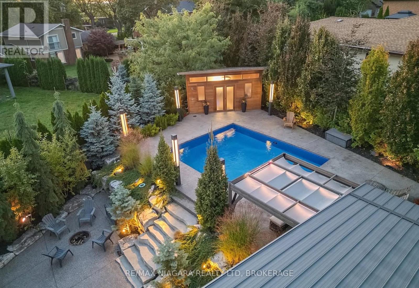 2 Mallette Crescent, Niagara-On-The-Lake, Ontario  L0S 1J0 - Photo 4 - X12663992