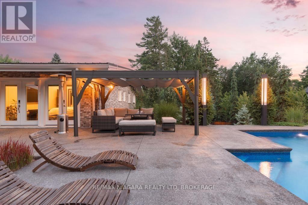 2 Mallette Crescent, Niagara-On-The-Lake, Ontario  L0S 1J0 - Photo 5 - X12663992