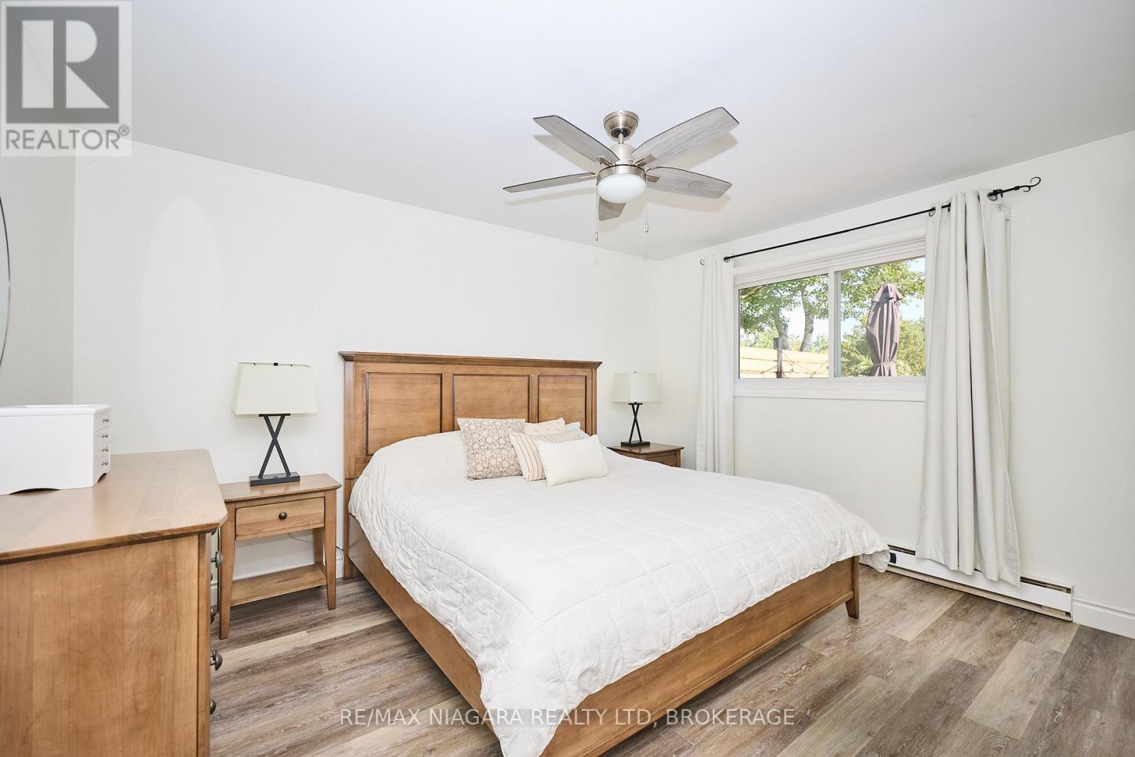 6432 Carolyn Avenue, Niagara Falls, Ontario  L2E 5H5 - Photo 12 - X12664044