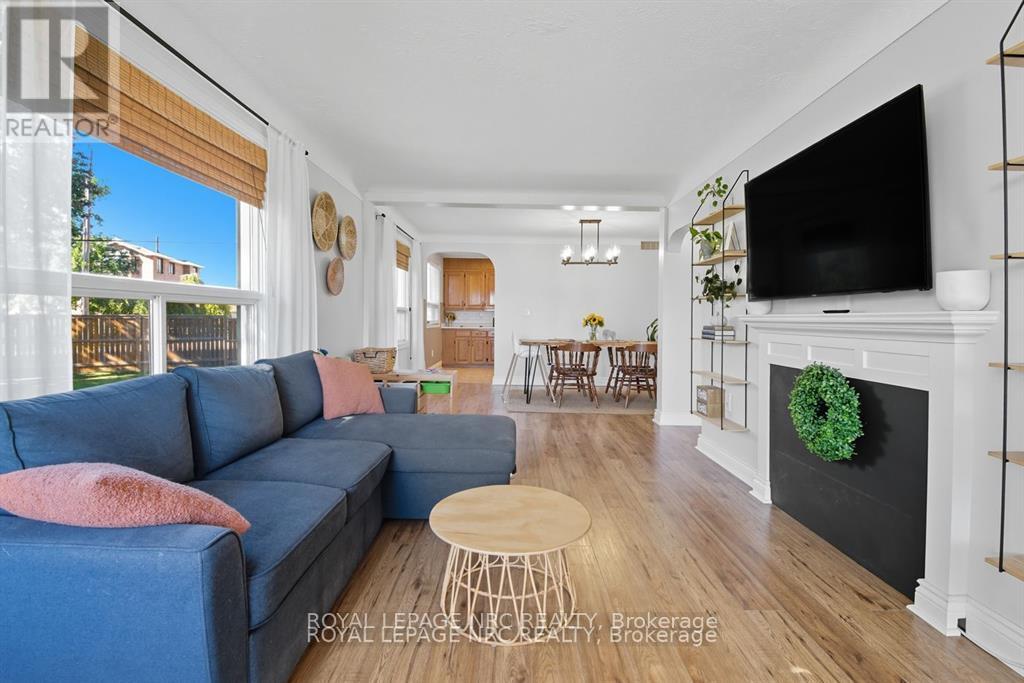 2459 Thompson Road, Niagara Falls, Ontario  L2E 6S4 - Photo 11 - X12664056