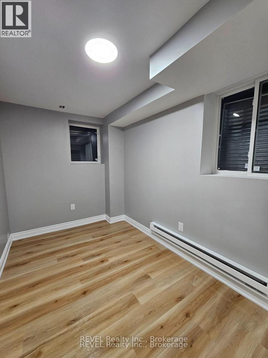 Lower - 16 Concord Drive, Thorold, Ontario  L2V 0K9 - Photo 4 - X12664880