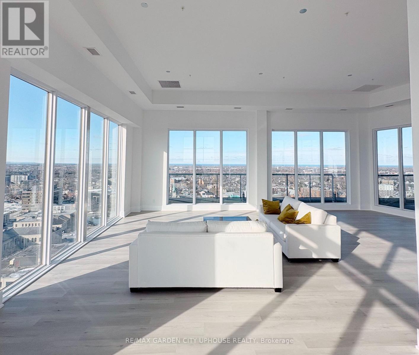 613 - 57 Carlisle Street, St. Catharines, Ontario  L2R 7N6 - Photo 10 - X12646714