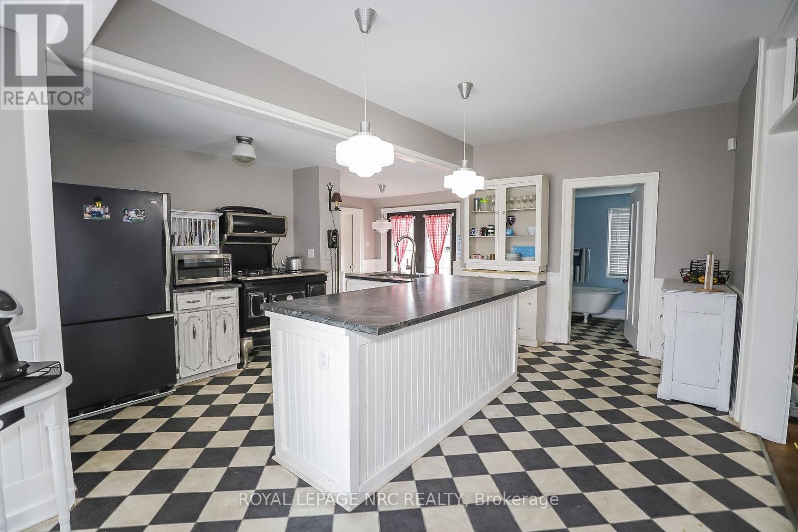 264 Ridge Road N, Fort Erie, Ontario  L0S 1N0 - Photo 16 - X12667854