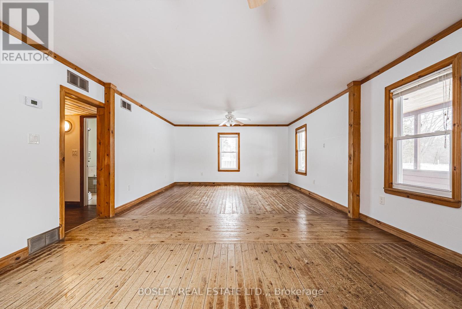 10875 Sodom Road, Niagara Falls, Ontario  L2G 0T7 - Photo 10 - X12668016