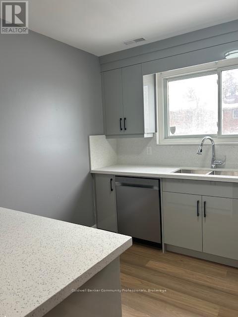 29 - 201 Silvercreek Parkway N, Guelph, Ontario  N1H 3T4 - Photo 4 - X12668708