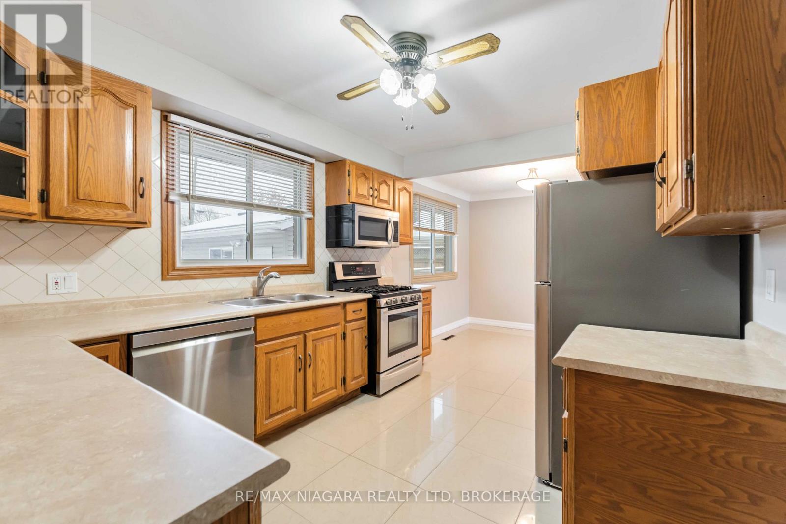 64 Woodelm Drive, St. Catharines, Ontario  L2M 4N3 - Photo 15 - X12668840