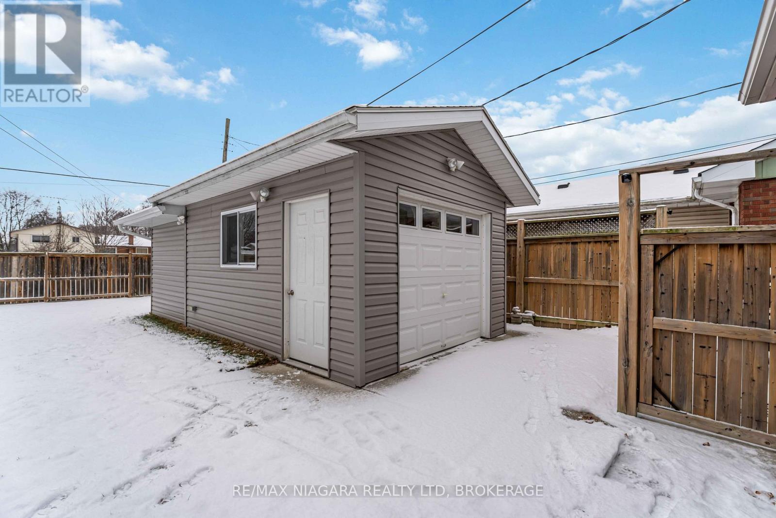 64 Woodelm Drive, St. Catharines, Ontario  L2M 4N3 - Photo 39 - X12668840