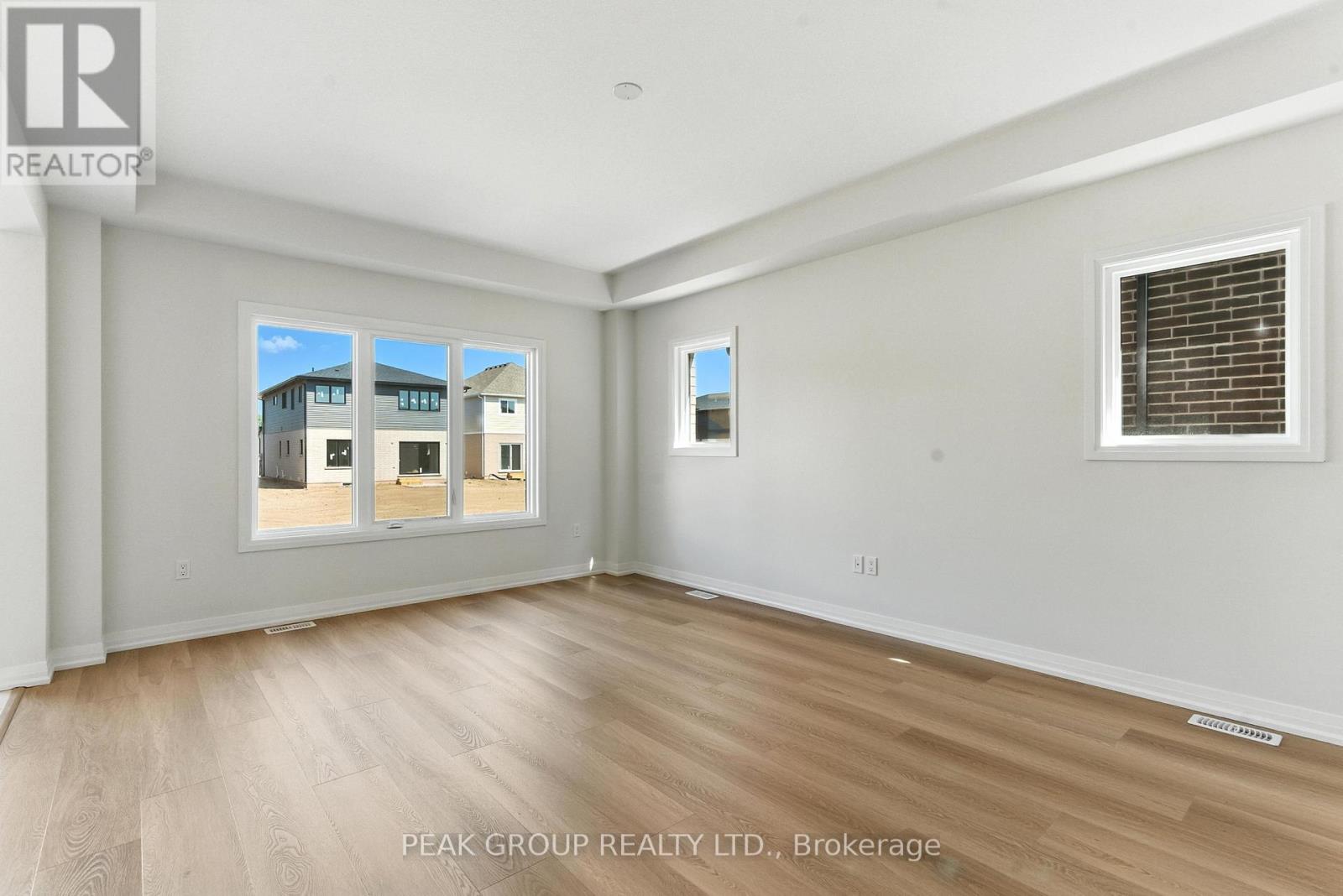 1022 Kraft Road N, Fort Erie, Ontario  L2A 4M4 - Photo 12 - X12668924