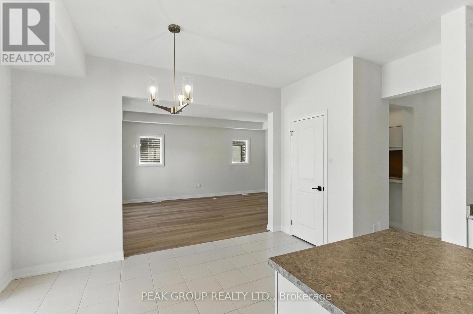 1022 Kraft Road N, Fort Erie, Ontario  L2A 4M4 - Photo 6 - X12668924