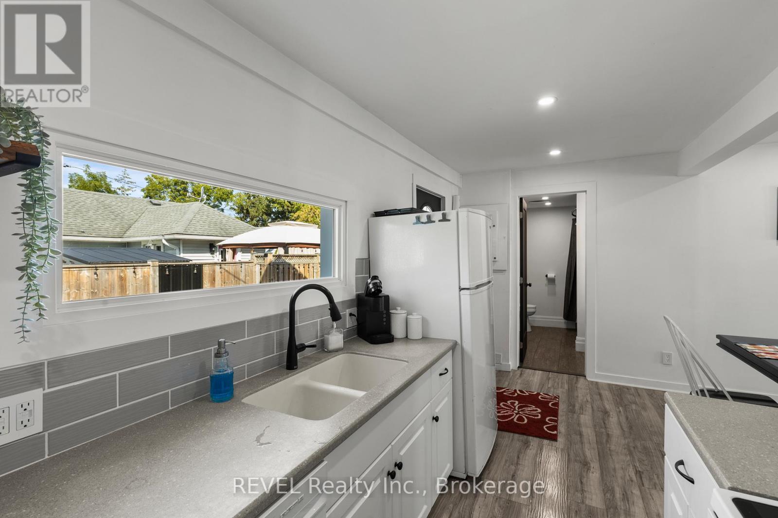 313 Ridgeway Road, Fort Erie, Ontario  L0S 1B0 - Photo 12 - X12669066