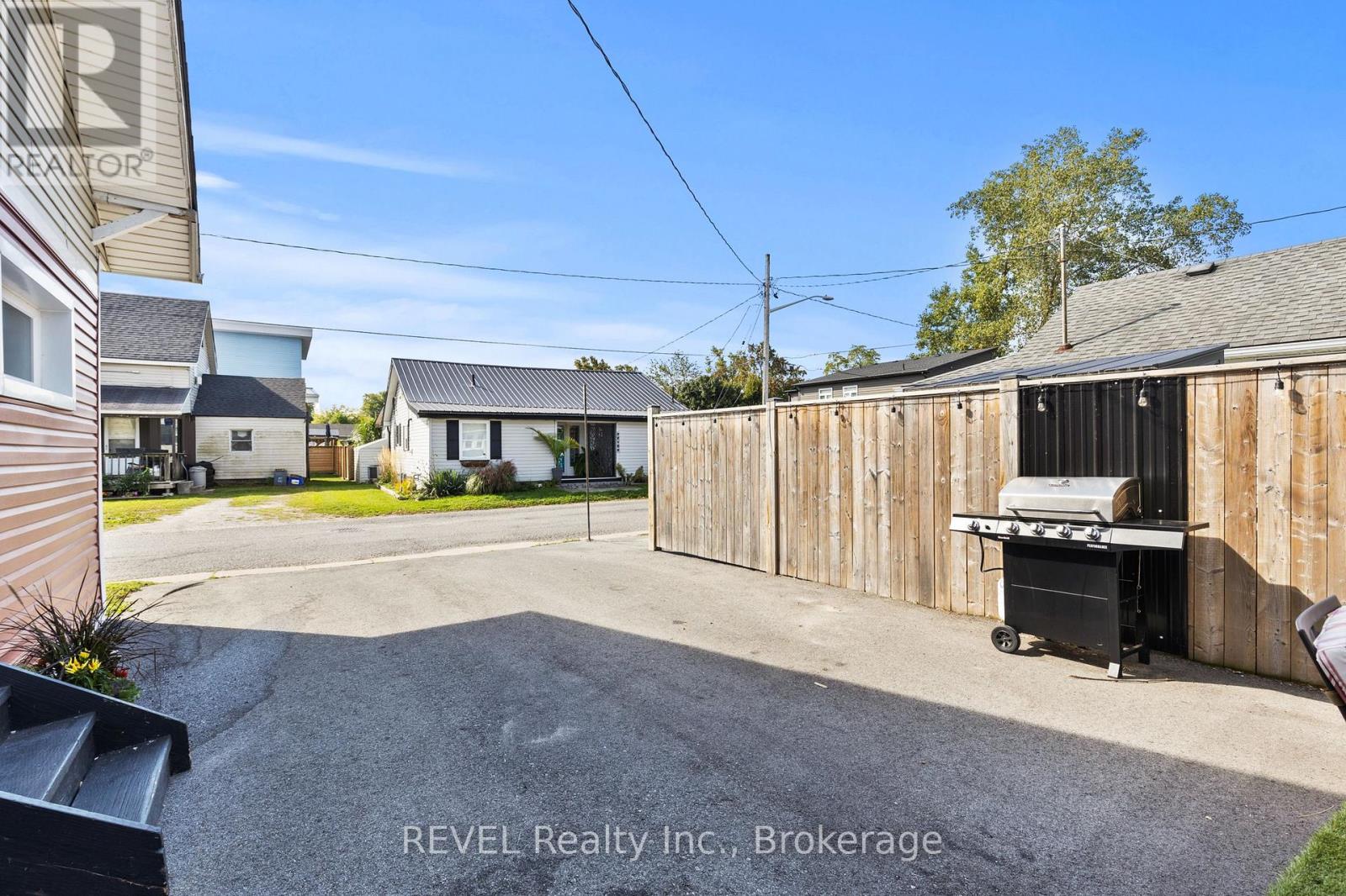 313 Ridgeway Road, Fort Erie, Ontario  L0S 1B0 - Photo 23 - X12669066