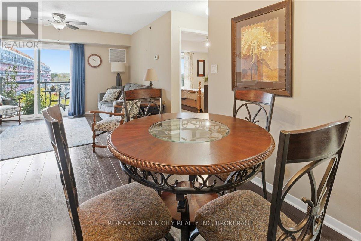 1402 - 330 Prince Charles Drive S, Welland, Ontario  L3C 7B3 - Photo 11 - X12670906