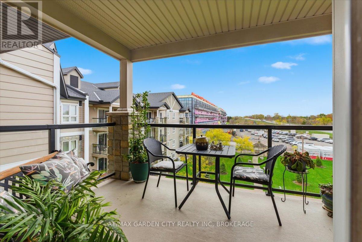 1402 - 330 Prince Charles Drive S, Welland, Ontario  L3C 7B3 - Photo 21 - X12670906