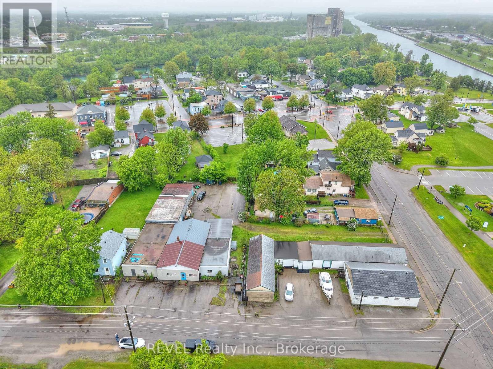 23 Amelia Street, Port Colborne, Ontario  L3K 2K8 - Photo 2 - X12671374
