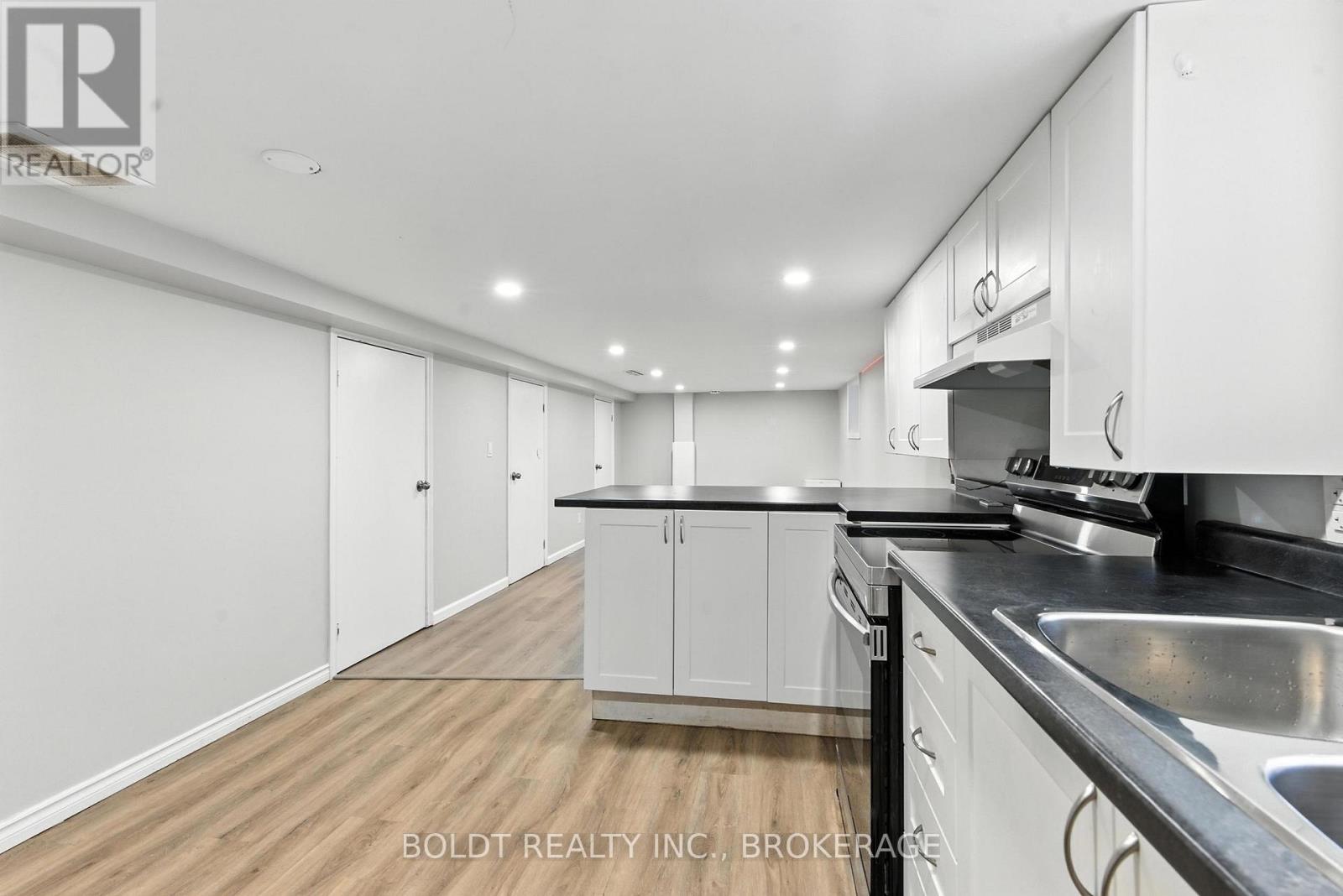 63 Permilla Street, St. Catharines, Ontario  L2S 2G4 - Photo 29 - X12671760