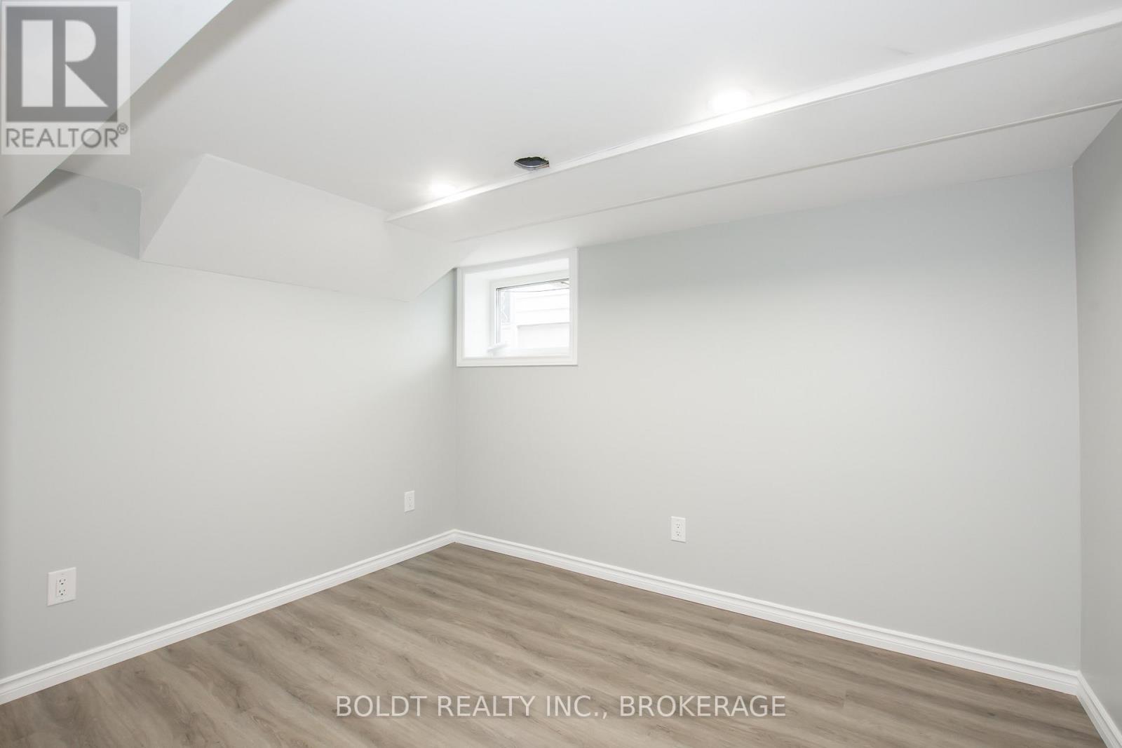 63 Permilla Street, St. Catharines, Ontario  L2S 2G4 - Photo 33 - X12671760