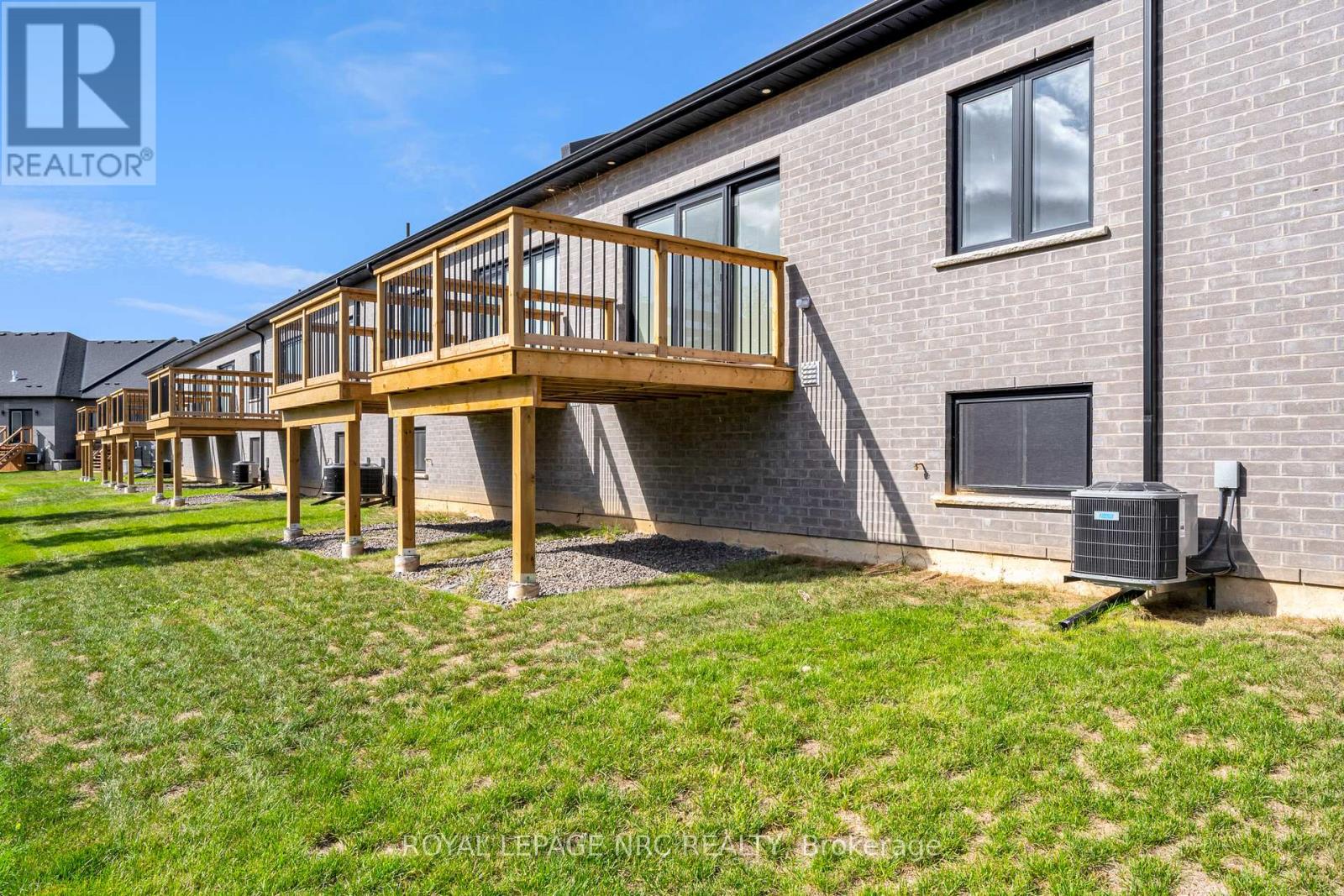 732 Clarence Street, Port Colborne, Ontario  L3K 0A8 - Photo 24 - X12671846