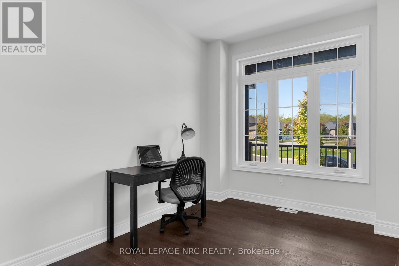 732 Clarence Street, Port Colborne, Ontario  L3K 0A8 - Photo 5 - X12671846