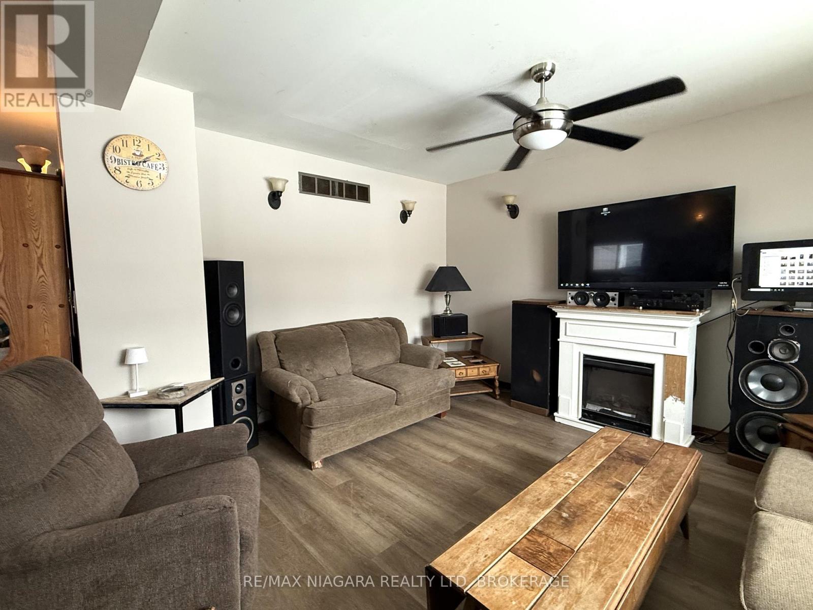 351 Brock Street, Fort Erie, Ontario  L2A 2X4 - Photo 3 - X12671864