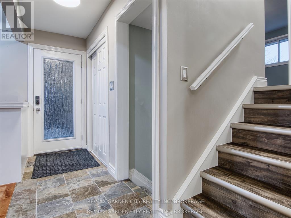 15 Black Friars Road, St. Catharines, Ontario  L2N 2M8 - Photo 13 - X12672134