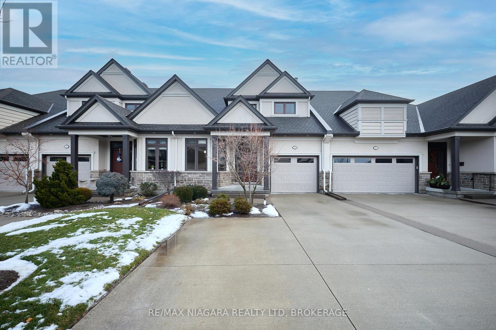 7 - 14 Emerald Common, St. Catharines, Ontario  L2M 1R8 - Photo 2 - X12672790