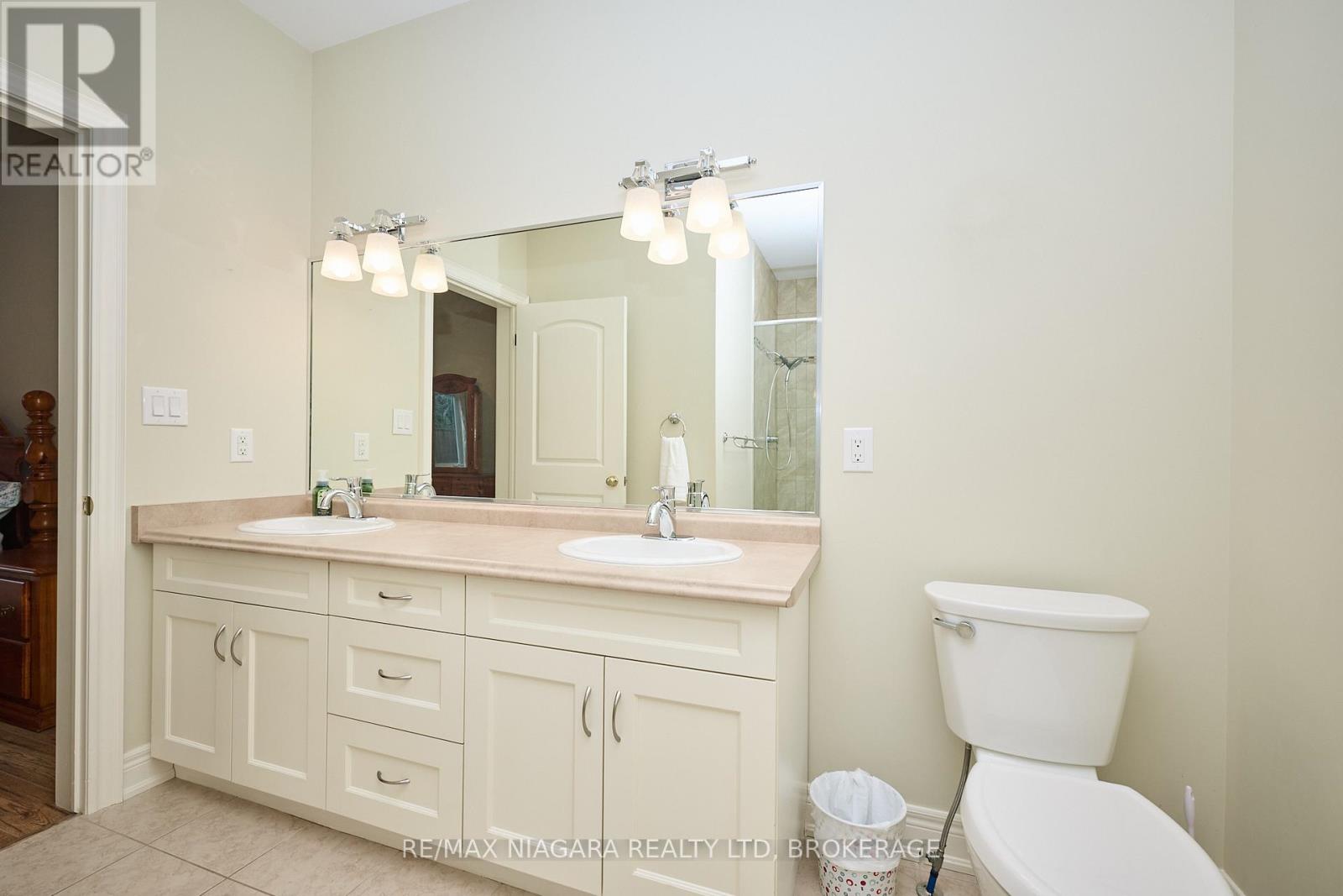 7 - 14 Emerald Common, St. Catharines, Ontario  L2M 1R8 - Photo 24 - X12672790