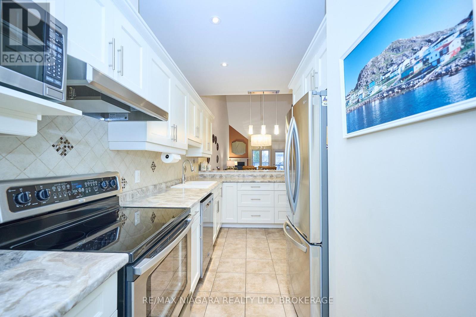 7 - 14 Emerald Common, St. Catharines, Ontario  L2M 1R8 - Photo 8 - X12672790