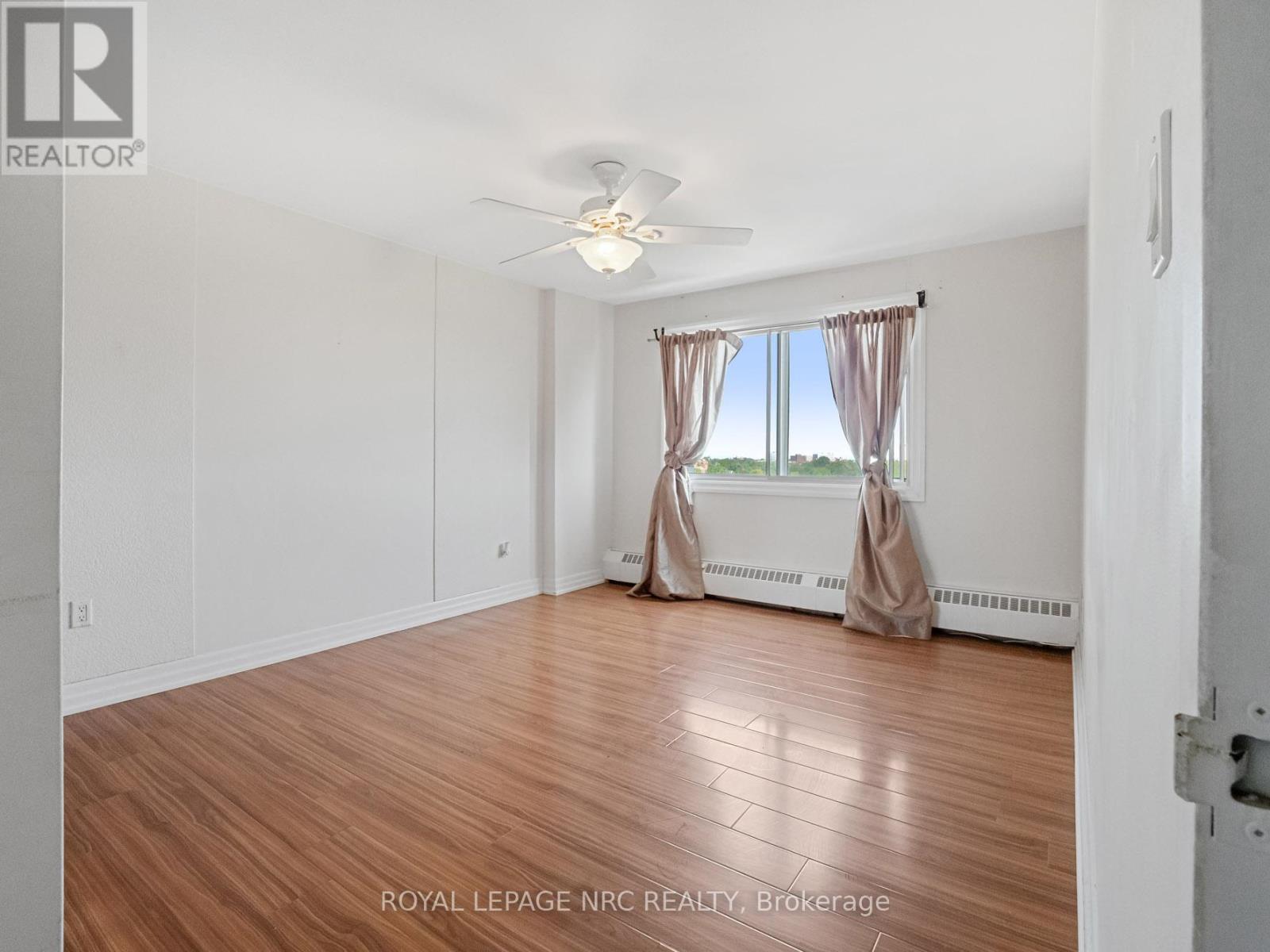 904 - 15 Towering Heights Boulevard, St. Catharines, Ontario  L2T 3G7 - Photo 15 - X12673196