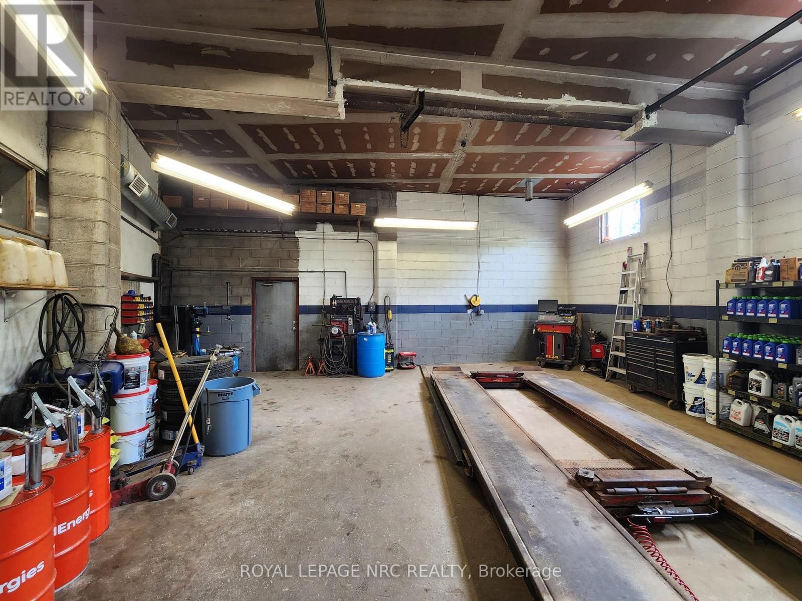 208 Ridge Road N, Fort Erie, Ontario  L0S 1N0 - Photo 15 - X12675186