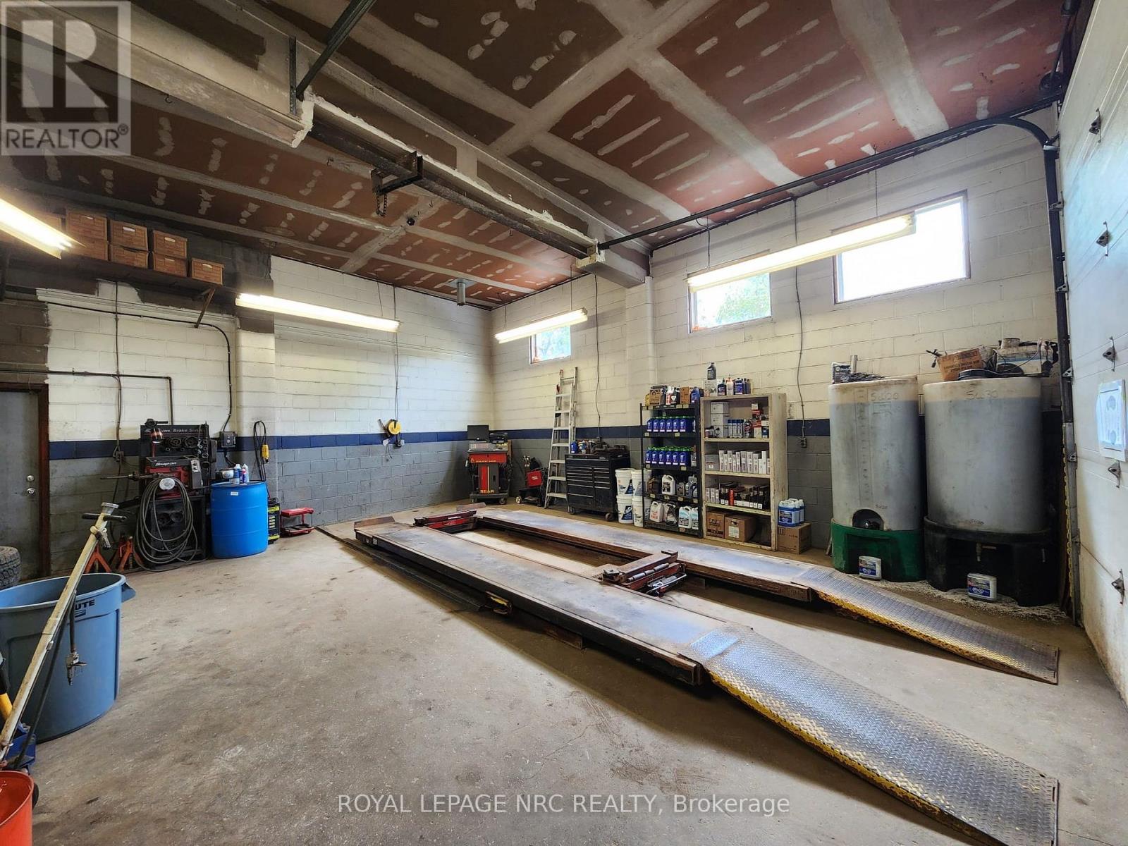 208 Ridge Road N, Fort Erie, Ontario  L0S 1N0 - Photo 16 - X12675186