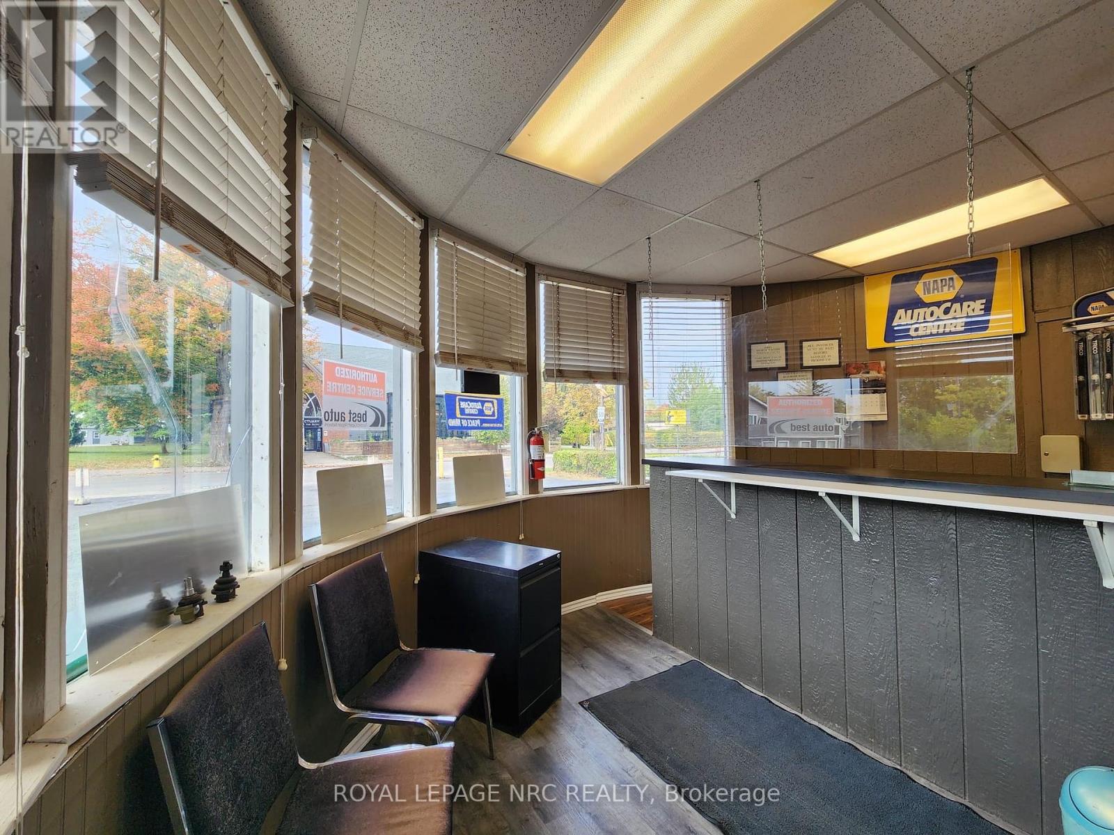 208 Ridge Road N, Fort Erie, Ontario  L0S 1N0 - Photo 7 - X12675186