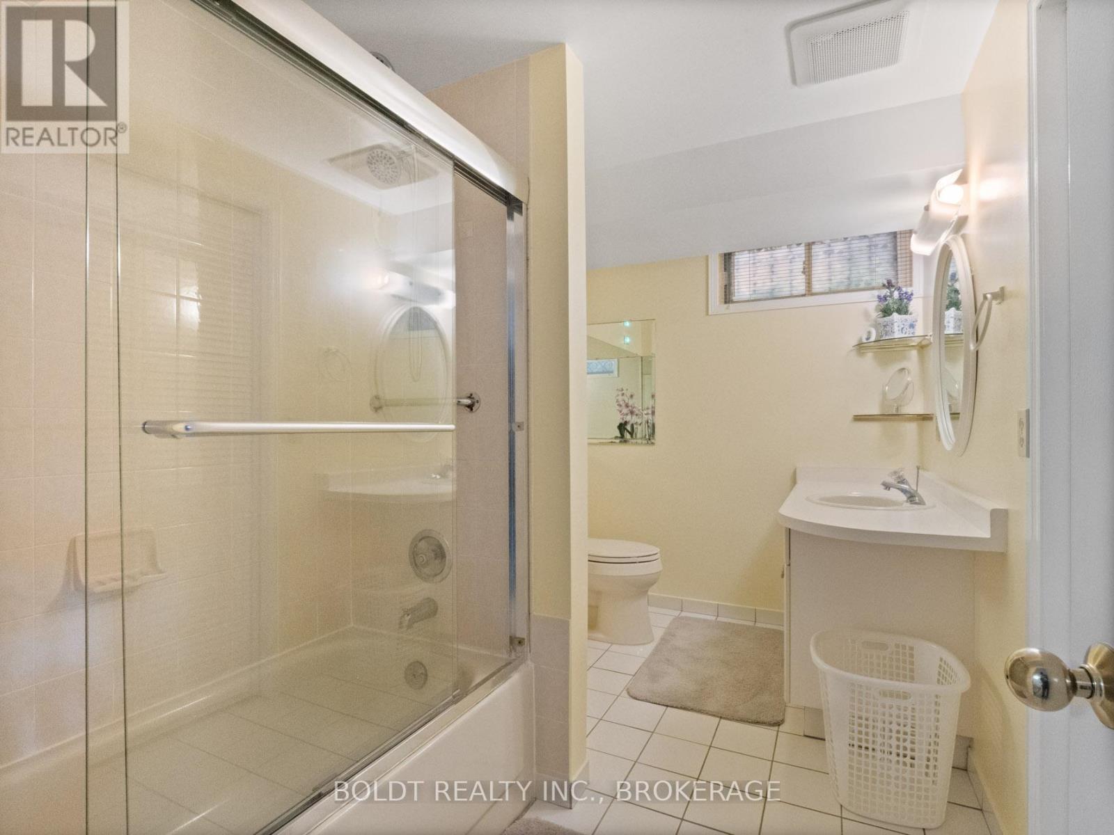 Lower - 2 Kenworth Drive, St. Catharines, Ontario  L2M 4S2 - Photo 15 - X12675218