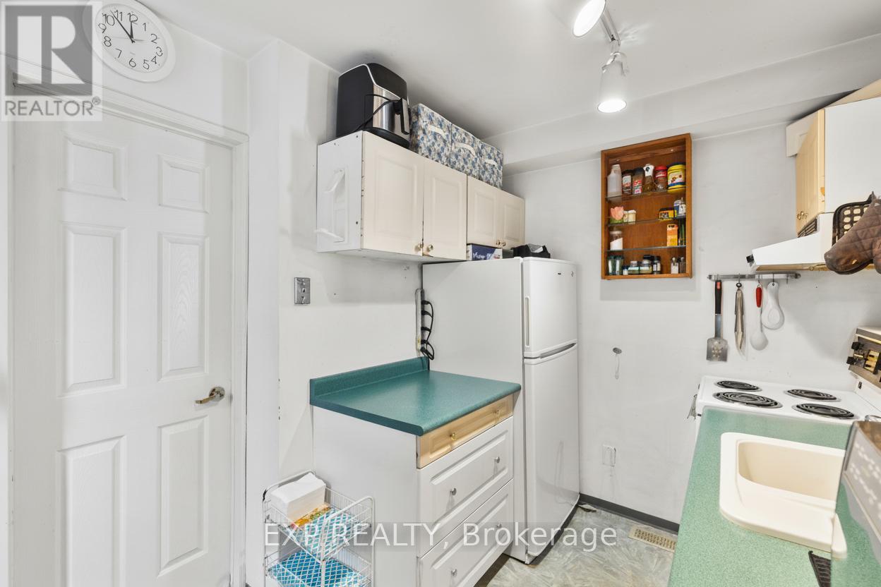 5692 North Street, Niagara Falls, Ontario  L2G 1J5 - Photo 19 - X12676728