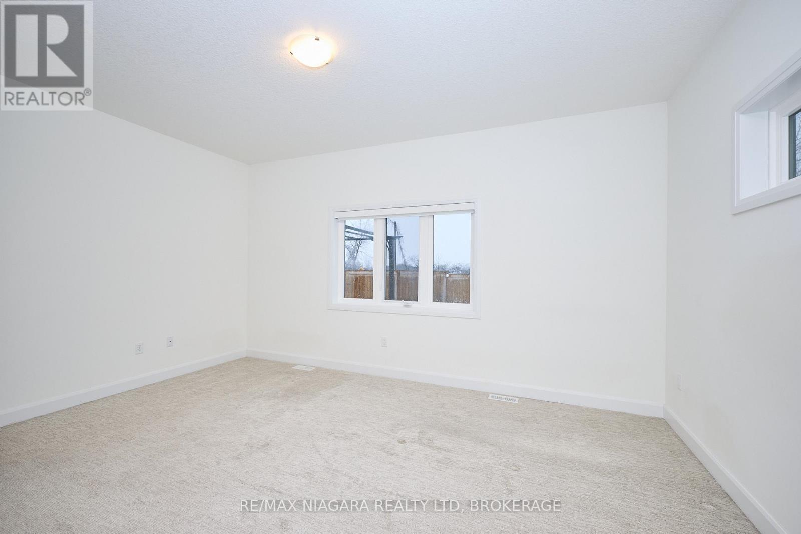 3 Beachwalk Crescent, Fort Erie, Ontario  L0S 1B0 - Photo 19 - X12676826