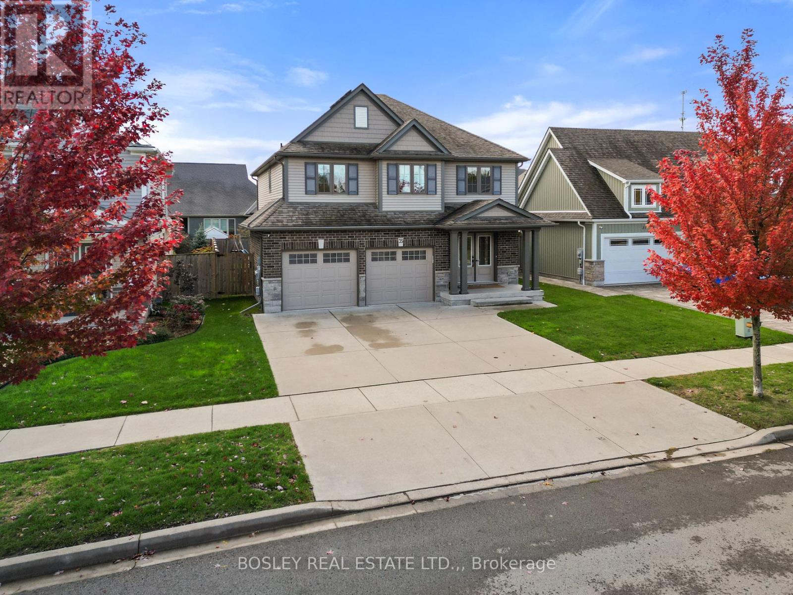 35 Mcfarland Street, Thorold, Ontario  L2V 0E5 - Photo 2 - X12680238