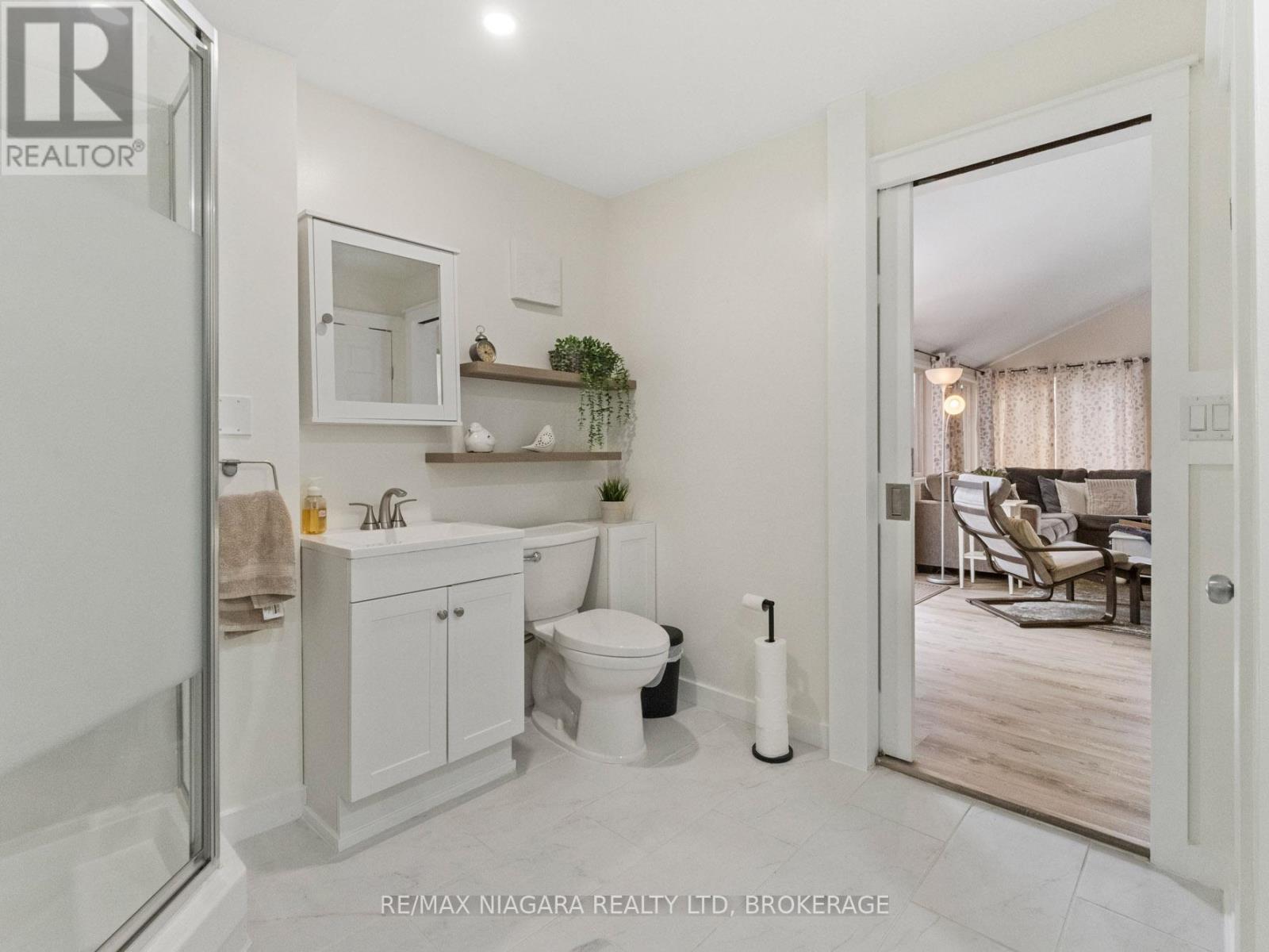 606 Scott Avenue, Fort Erie, Ontario  L2A 5G2 - Photo 10 - X12680606