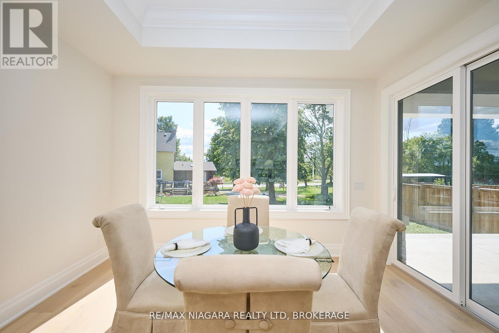 21 Ivy Crescent, Thorold, Ontario  L2V 0J9 - Photo 15 - X12684446
