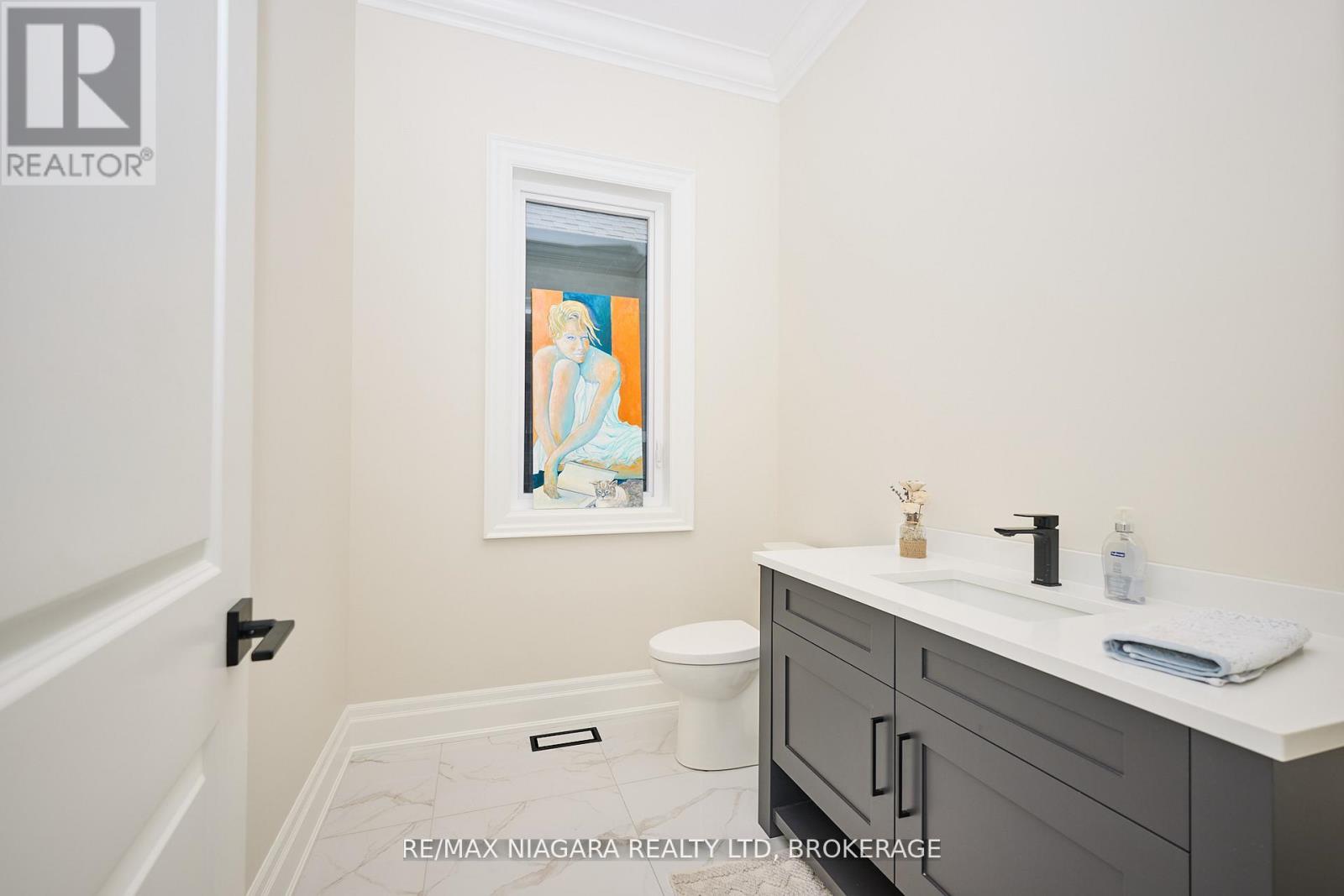21 Ivy Crescent, Thorold, Ontario  L2V 0J9 - Photo 18 - X12684446