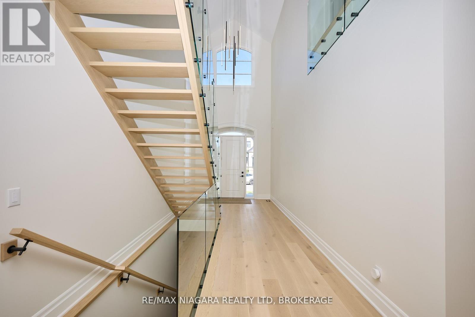 21 Ivy Crescent, Thorold, Ontario  L2V 0J9 - Photo 20 - X12684446