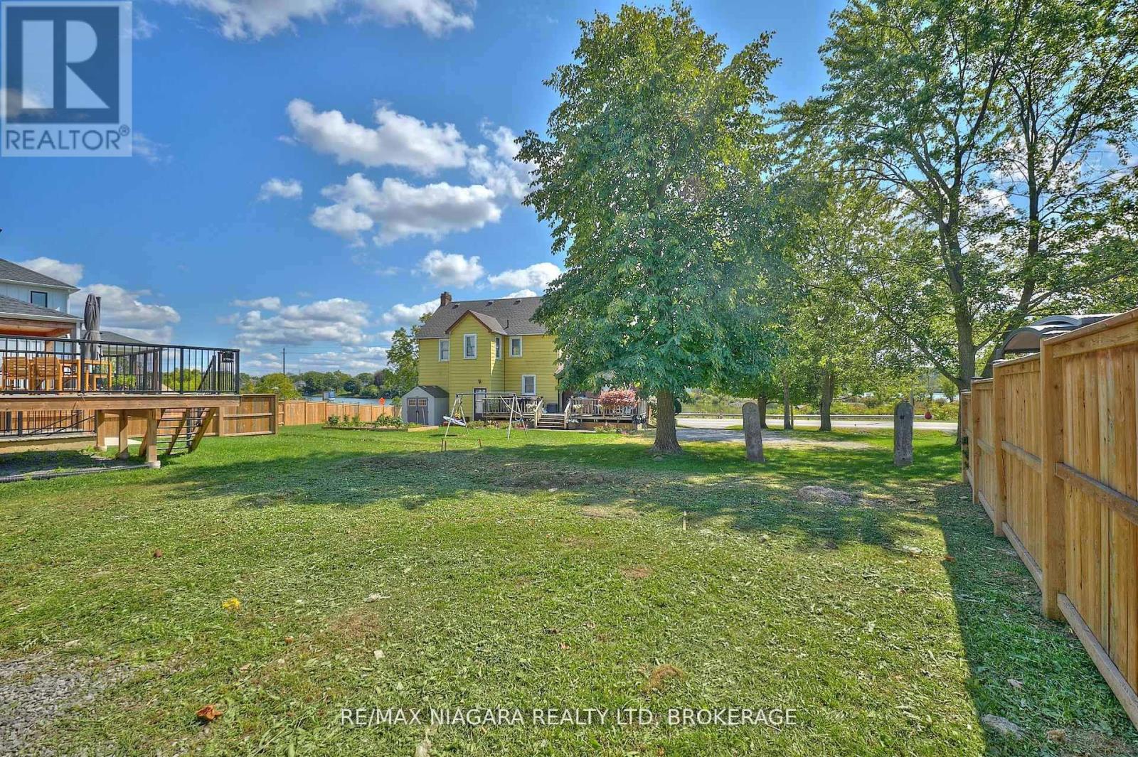 21 Ivy Crescent, Thorold, Ontario  L2V 0J9 - Photo 38 - X12684446