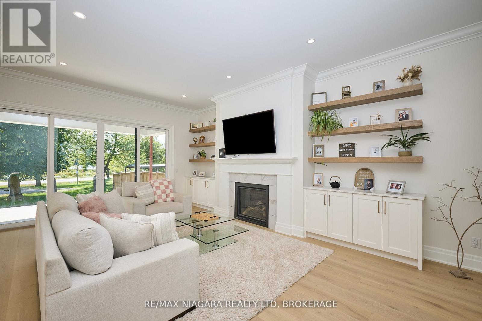 21 Ivy Crescent, Thorold, Ontario  L2V 0J9 - Photo 8 - X12684446